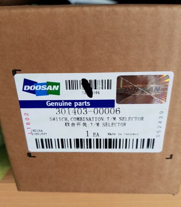 Doosan Switch Combination T/M Selector - 301403-00006