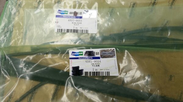 Doosan Wiper Parts - Arm & Blade 4541-9024
