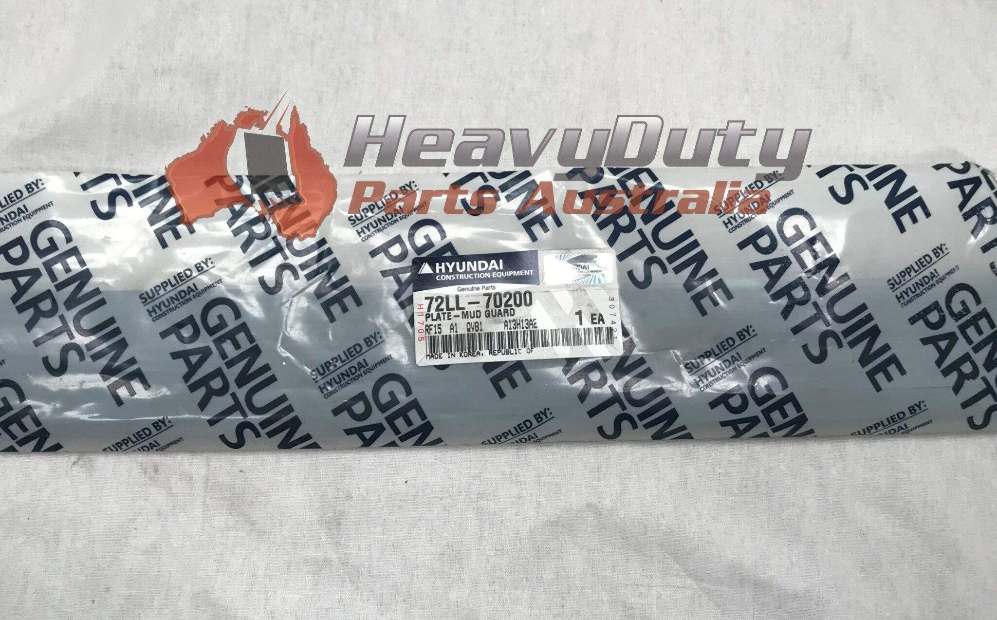 Hyundai 72LL-70200 Plate - Mudguard
