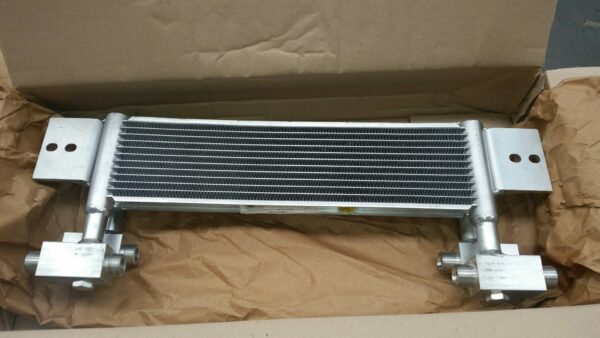 Hyundai Oil Cooler Axle - 81L6-40203 - Image 2