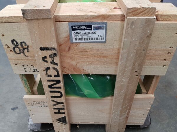 Hyundai Travel Motor Assy - 31M8-40040GG